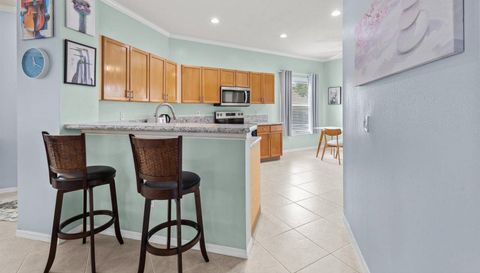 311 SW Coconut Key Way