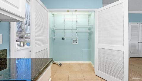 4375 Lindsey Ln