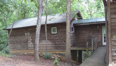 409 Arrowood Rd