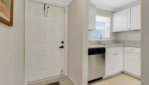 501 Forest Lakes Blvd