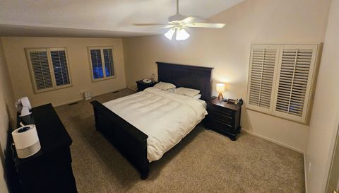 11815 N Lake Side Dr