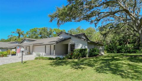 4635 Oak Forest