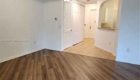 3600 Oaks Clubhouse Dr