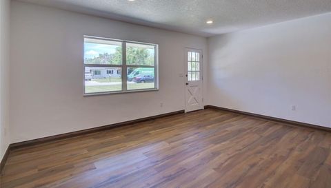 305 SUNSET DRIVE