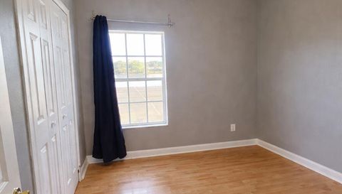 7823 Shane Ct