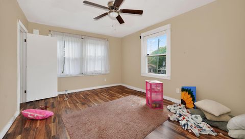 111 E 54th St