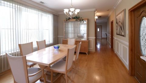 3256 N Elston Avenue