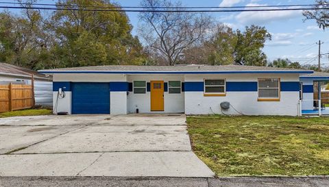 1102 E River Cove St