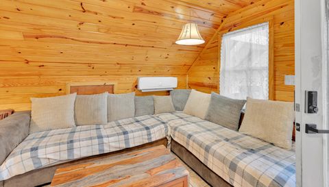 640 Old Pamlico Beach Rd W