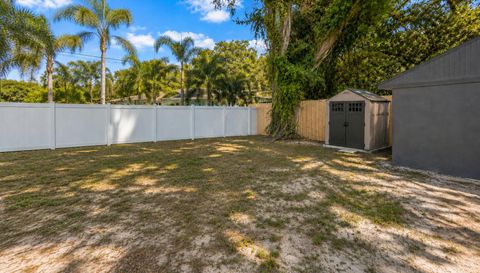 5811 Mabel St