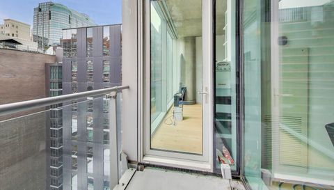 600 N Fairbanks Court