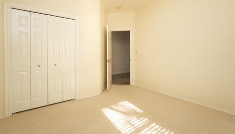 190 Shady Bluff DR