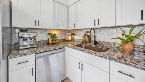5811 Mabel St