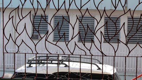 17 Calle Carlos Lebrun