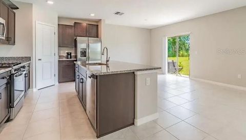 5157 WHITE CHICORY DRIVE