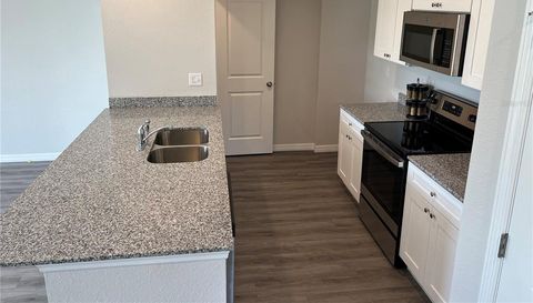1392 Stone Ridge