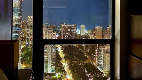 1122 N Clark St APT 3606