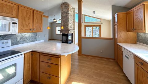 912 Aurora Circle