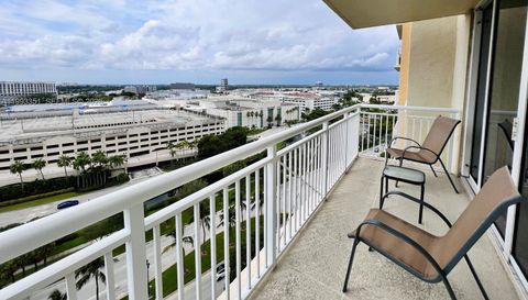 19501 W Country Club Dr