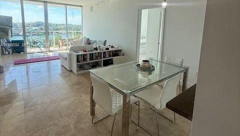 6305 Indian Creek Dr