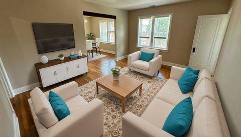 1129 Moorlands Drive