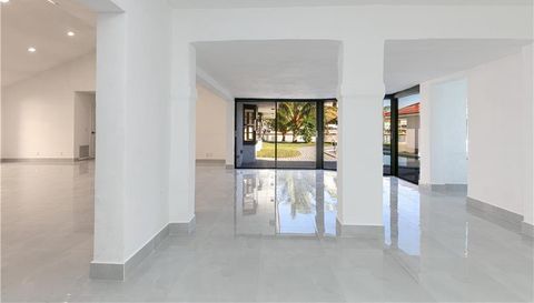 631 Palm Dr