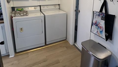 6028 Torrey Pines Dr