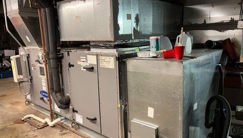 1028 W South Grand Avenue