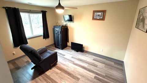 17575 Saylers Lakeview Road