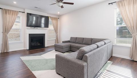 1287 Park Center Cir