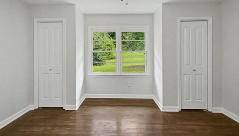 21 Nebo Dr