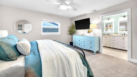 1015 SPINDLE PALM WAY