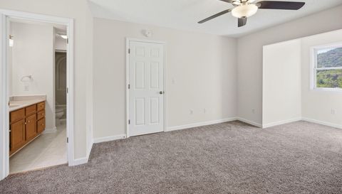 29 Small Mountain Dr