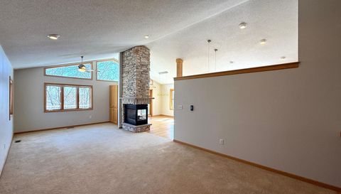 912 Aurora Circle