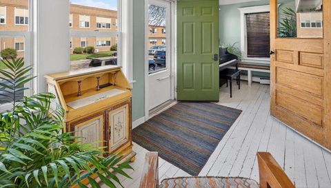 304 2nd Street N