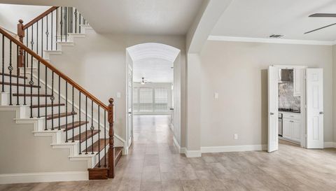6412 Falcon Ridge Ln