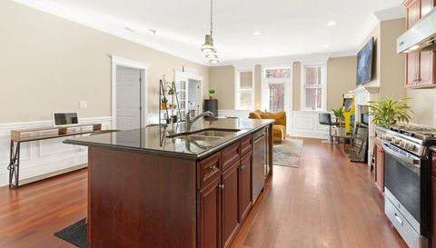 2222 W BELMONT Avenue