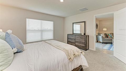 3915 DIRECT GREEN PLACE