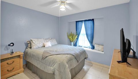 1713 Parkside CIR