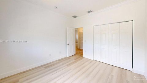 372 Ne 26th Pl