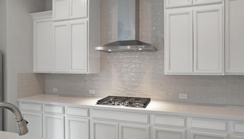 16807 Hemlock Grove Dr