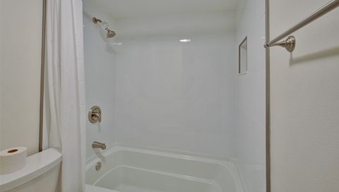 2612 2nd Ct
