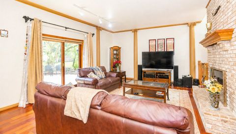 1368 Hunter Circle