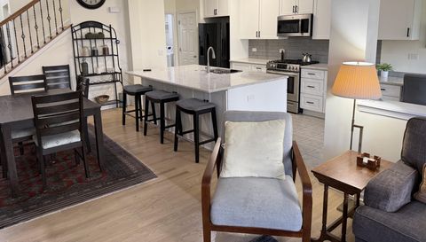 370 Sundown Ct