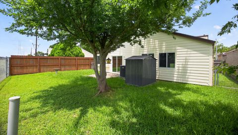 12046 N Fairhollow Ln