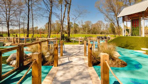 16807 Hemlock Grove Dr