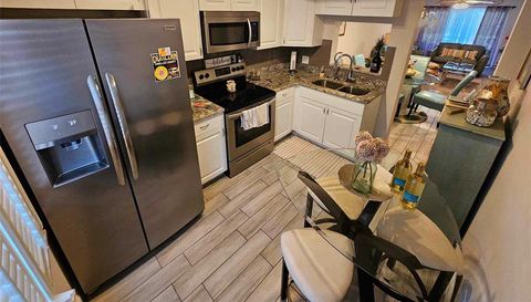 1370 Heather Ridge