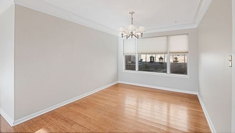 7303 N Kildare Avenue