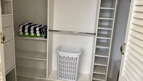 1465 GULF OF MEXICO DRIVE