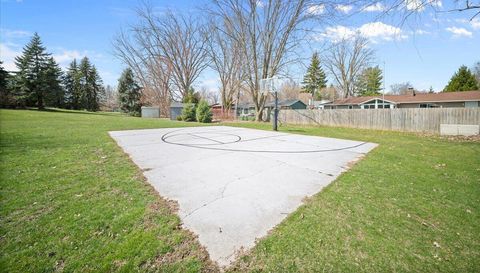 4299 Orchard Creek Dr SE